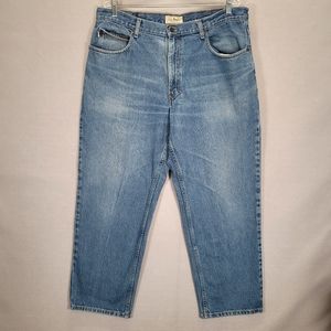 L.L. Bean Relaxed Fit Tapered Leg Denim Jeans Men's 38x29  Actual 38X28.5
